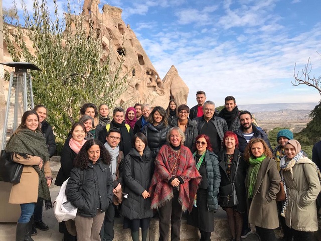 De-a Arhitectura la „Congresul Internaţional Copilul şi Arhitectura: Împărtășirea experiențelor” şi la întâlnirea programului de lucru al UIA din Cappadocia, Turcia
